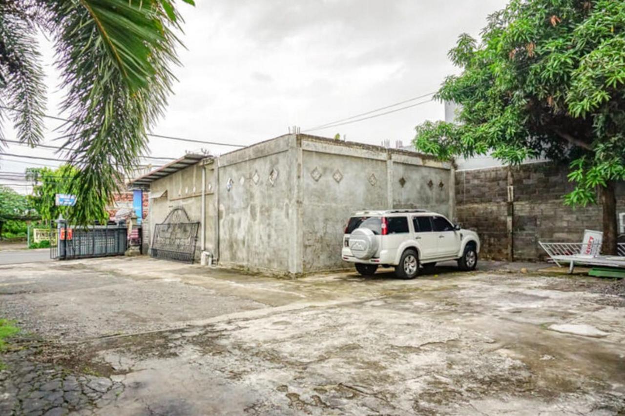 红多兹酒店-近新加拉惹佩尼班甘海滩 外观 照片